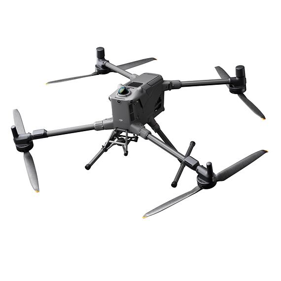DJI Matrice 400 - Štvorrotorový dron s kompaktným telom, otočnými uhlíkovými ramenami a štyrmi vrtuľami pripravený na let. DJI Matrice 400 - Štvorrotorový dron s kompaktným telom, otočnými uhlíkovými ramenami a štyrmi vrtuľami pripravený na let.